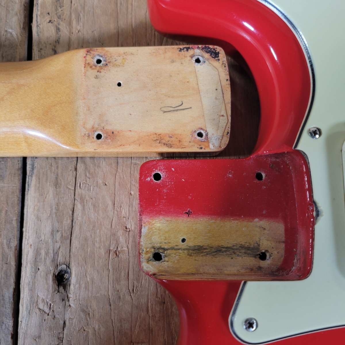 Fender Stratocaster 1961 Fiesta Red Refinished Slab Board Rosewood – Vintage Player’s Guitar - Mahar's Vintage Guitars