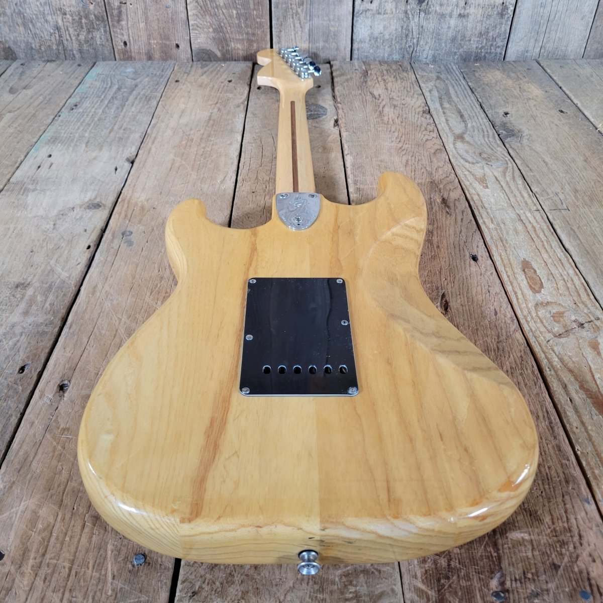 Fender Stratocaster 1976 – Beautifully Clean with Original Case & Strap - Mahar's Vintage Guitars