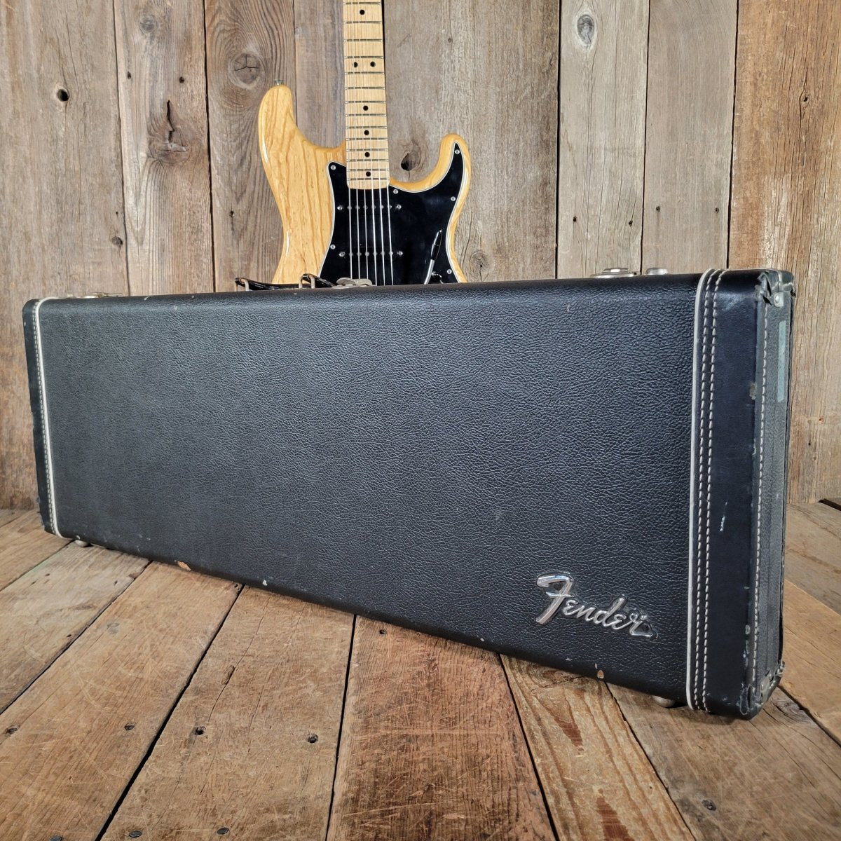 Fender Stratocaster 1976 – Beautifully Clean with Original Case & Strap - Mahar's Vintage Guitars