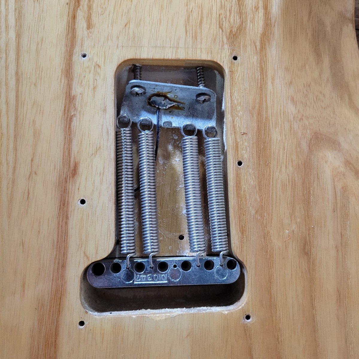 Fender Stratocaster 1976 – Beautifully Clean with Original Case & Strap - Mahar's Vintage Guitars