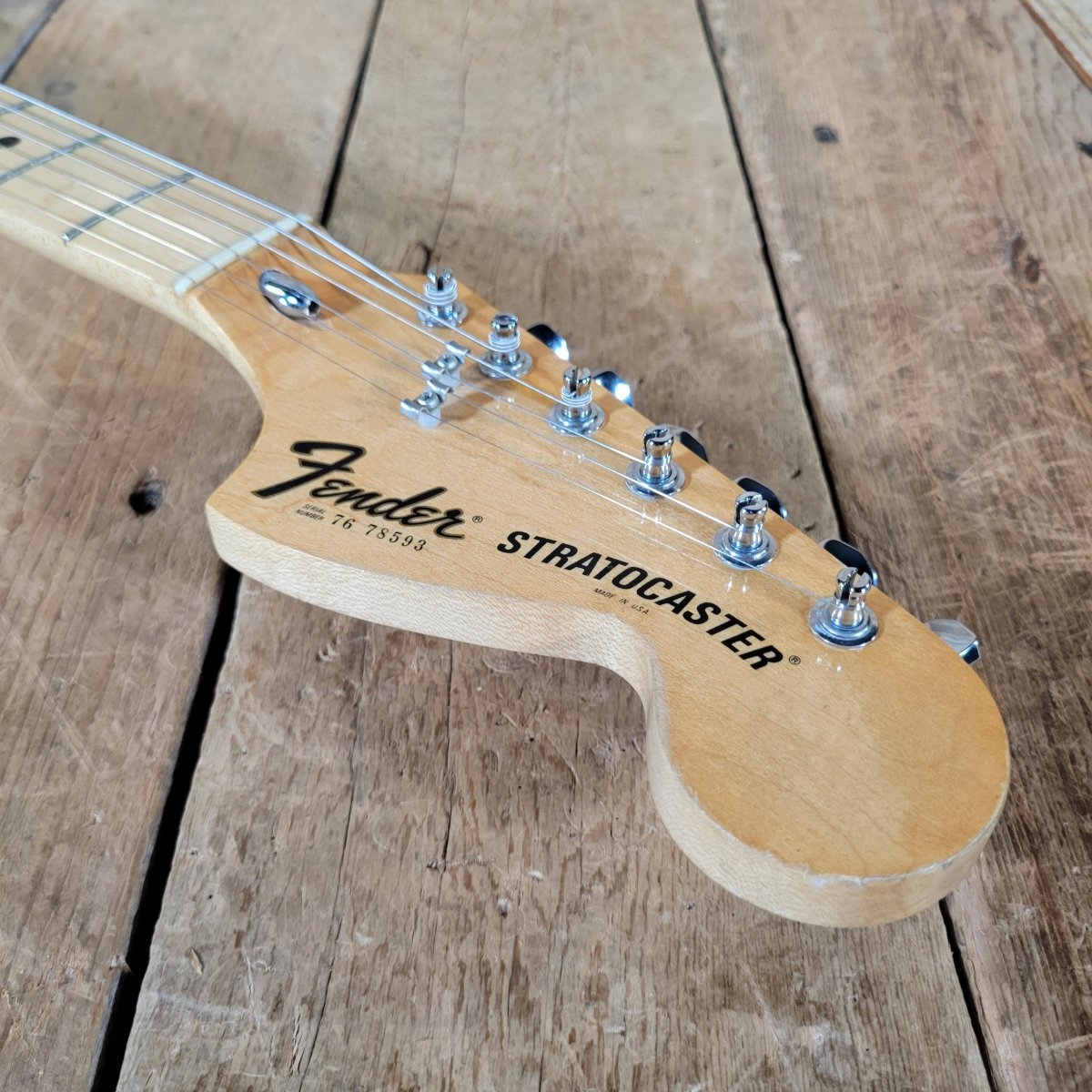 Fender Stratocaster 1976 – Beautifully Clean with Original Case & Strap - Mahar's Vintage Guitars