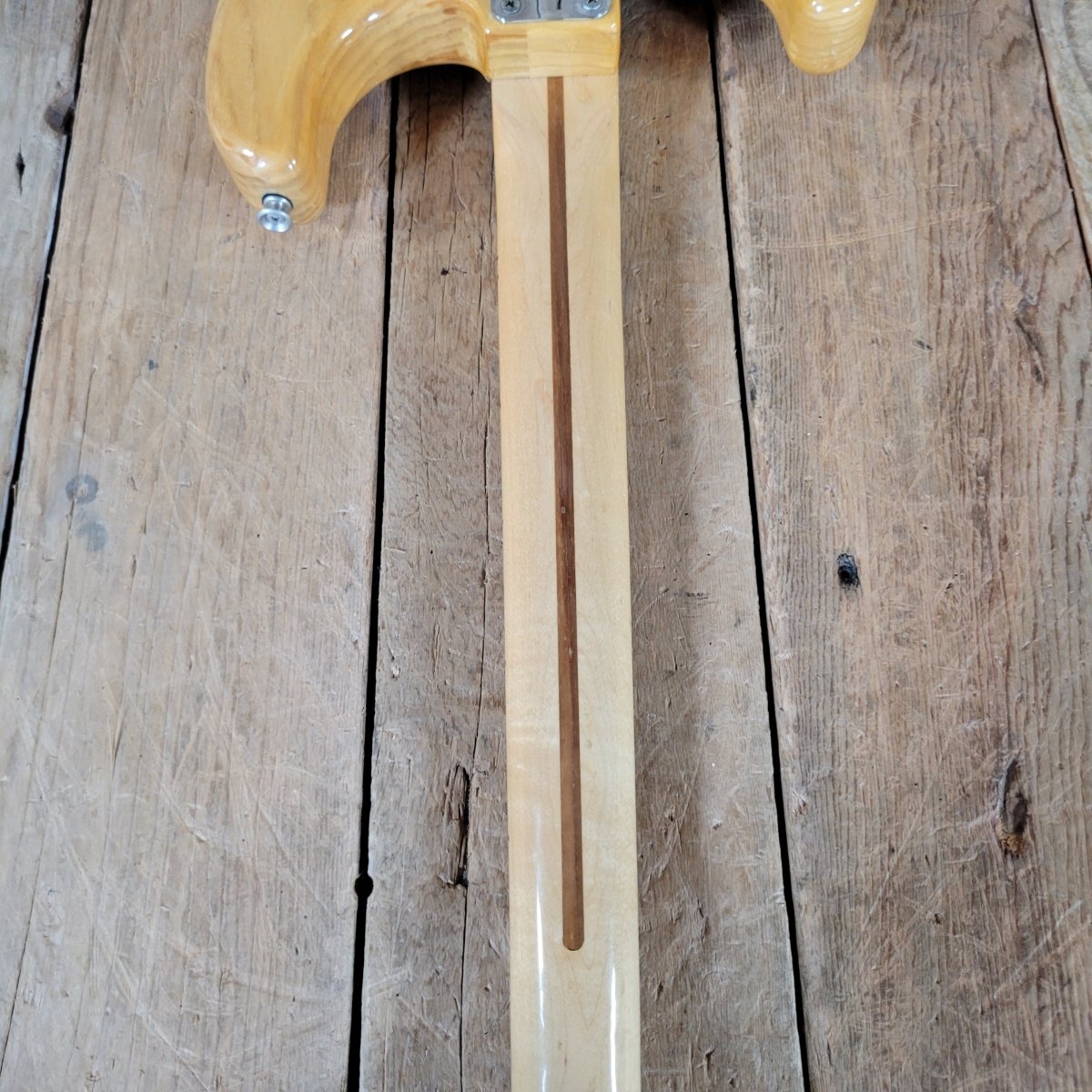 Fender Stratocaster 1976 – Beautifully Clean with Original Case & Strap - Mahar's Vintage Guitars