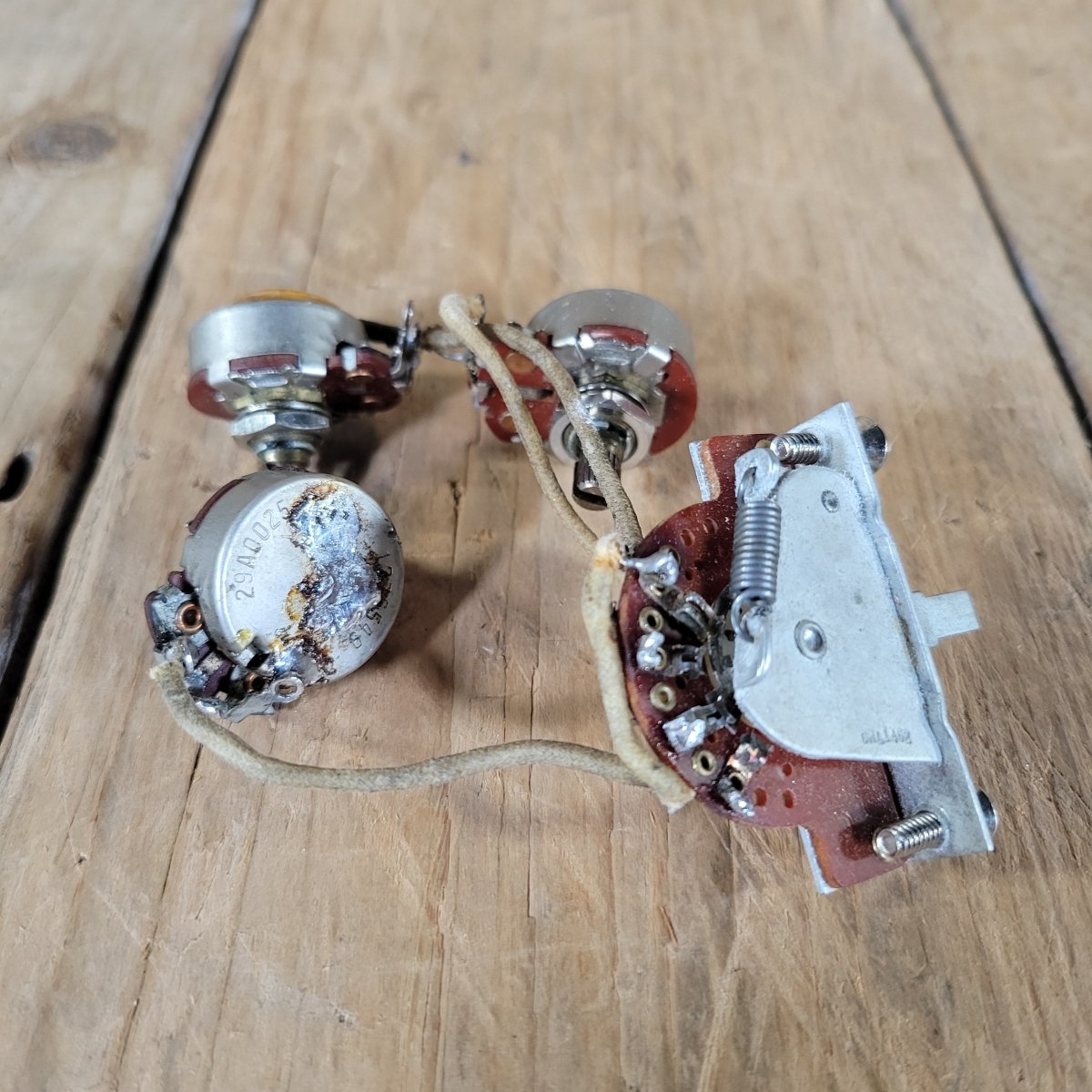 Fender Stratocaster CTS and CRL 1965 Vintage Wiring Harness Pots and Switch - Mahar's Vintage Guitars