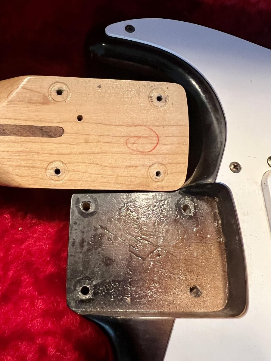 Fender Stratocaster Sunburst and Tweed Vibrolux 5F11 Amplifier 1957 One Owner Vintage - Mahar's Vintage Guitars