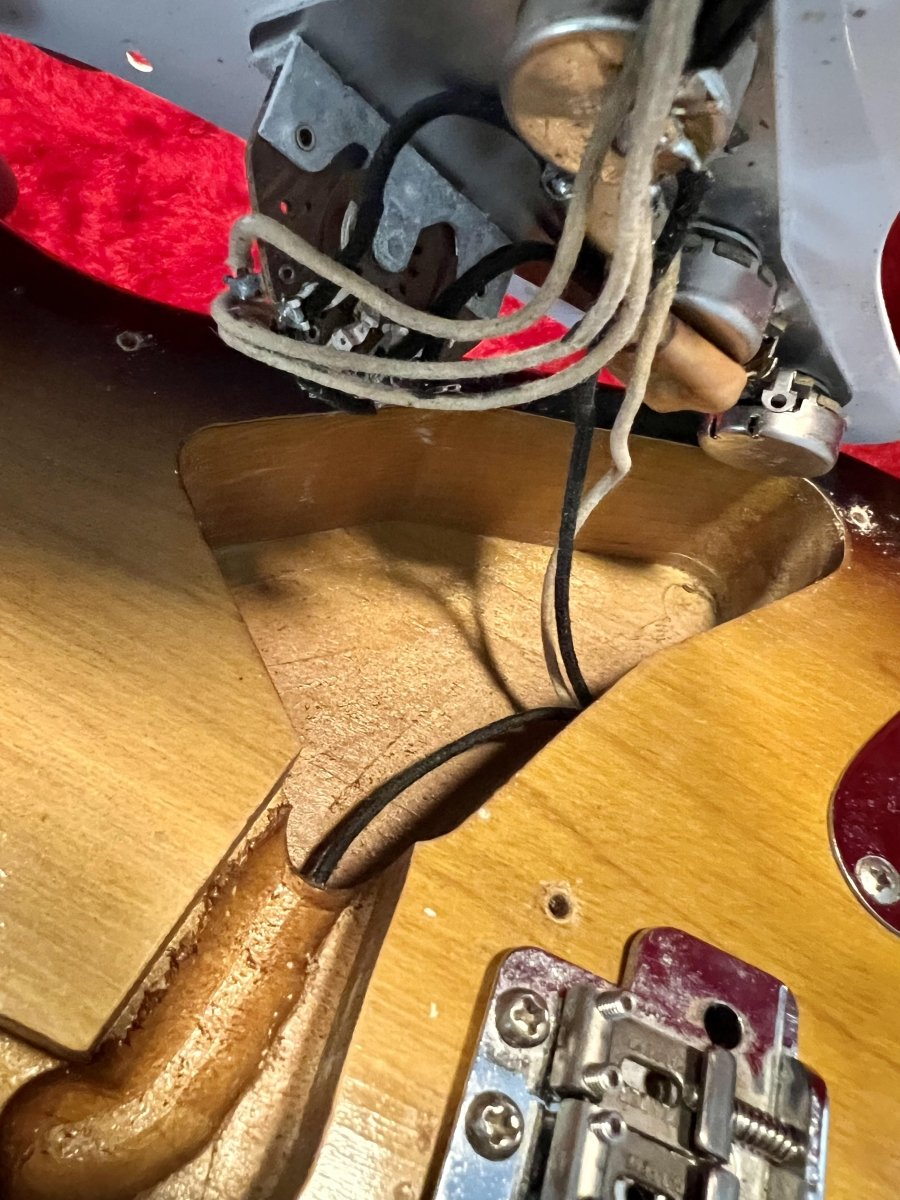 Fender Stratocaster Sunburst and Tweed Vibrolux 5F11 Amplifier 1957 One Owner Vintage - Mahar's Vintage Guitars