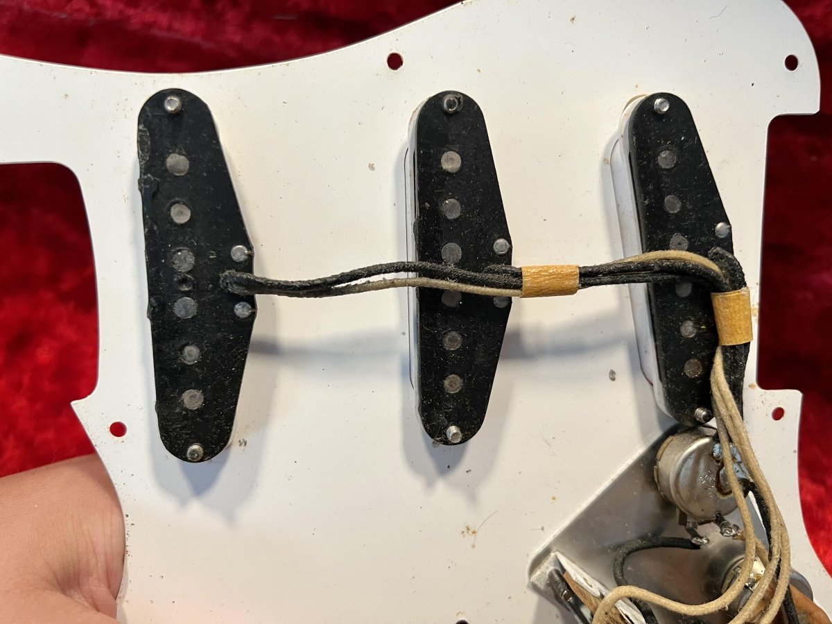 Fender Stratocaster Sunburst and Tweed Vibrolux 5F11 Amplifier 1957 One Owner Vintage - Mahar's Vintage Guitars