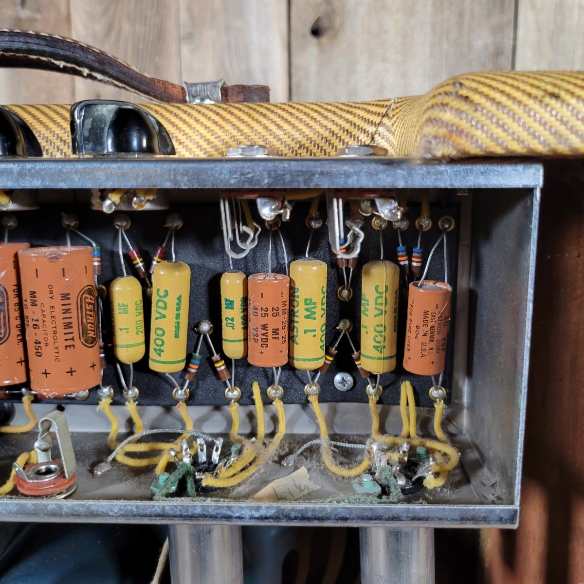 Fender Tweed Deluxe 5E3 1959 – 100% Original Vintage Tube Amp - Mahar's Vintage Guitars