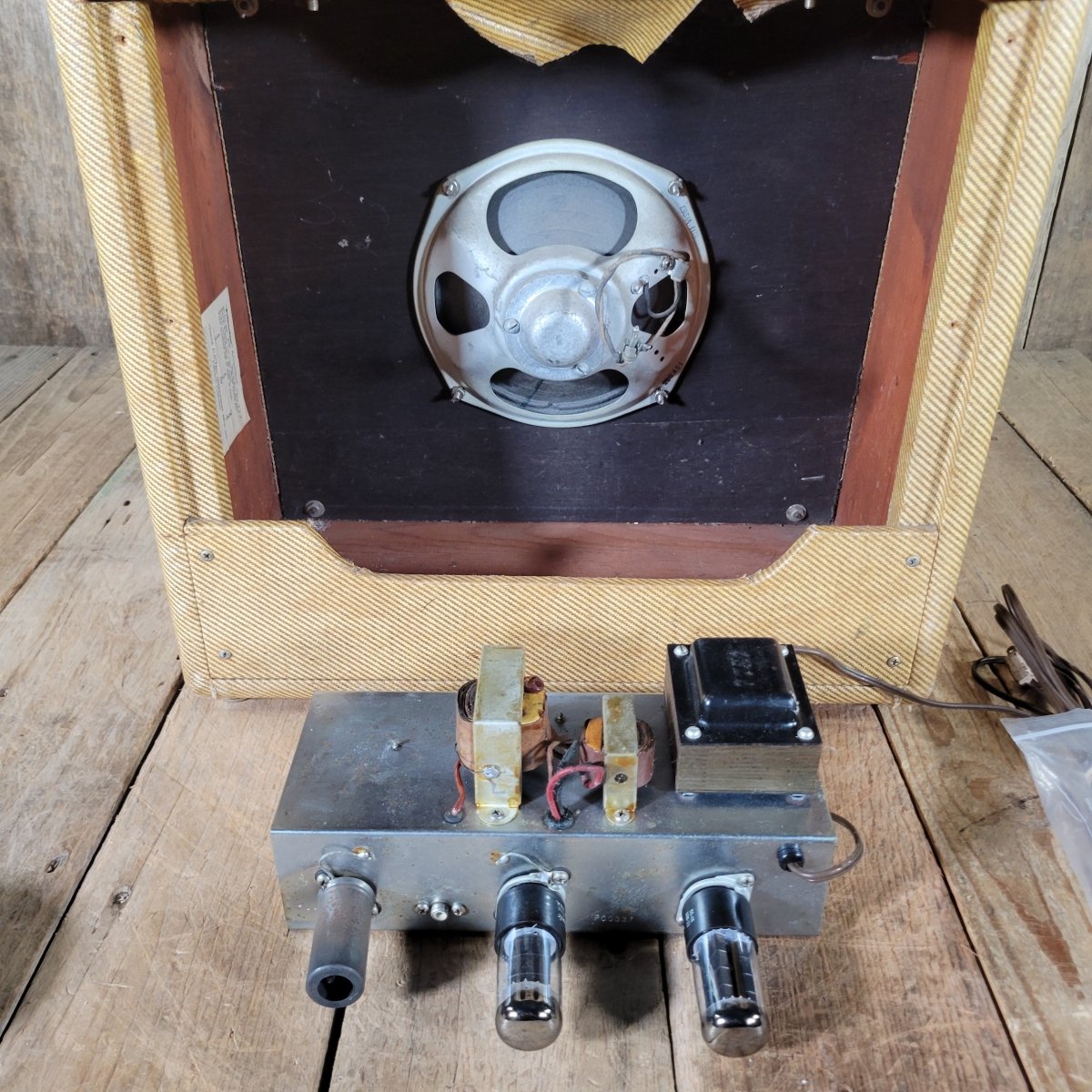 Fender Tweed Princeton 5E2 1955 Narrow Panel Amp - Mahar's Vintage Guitars