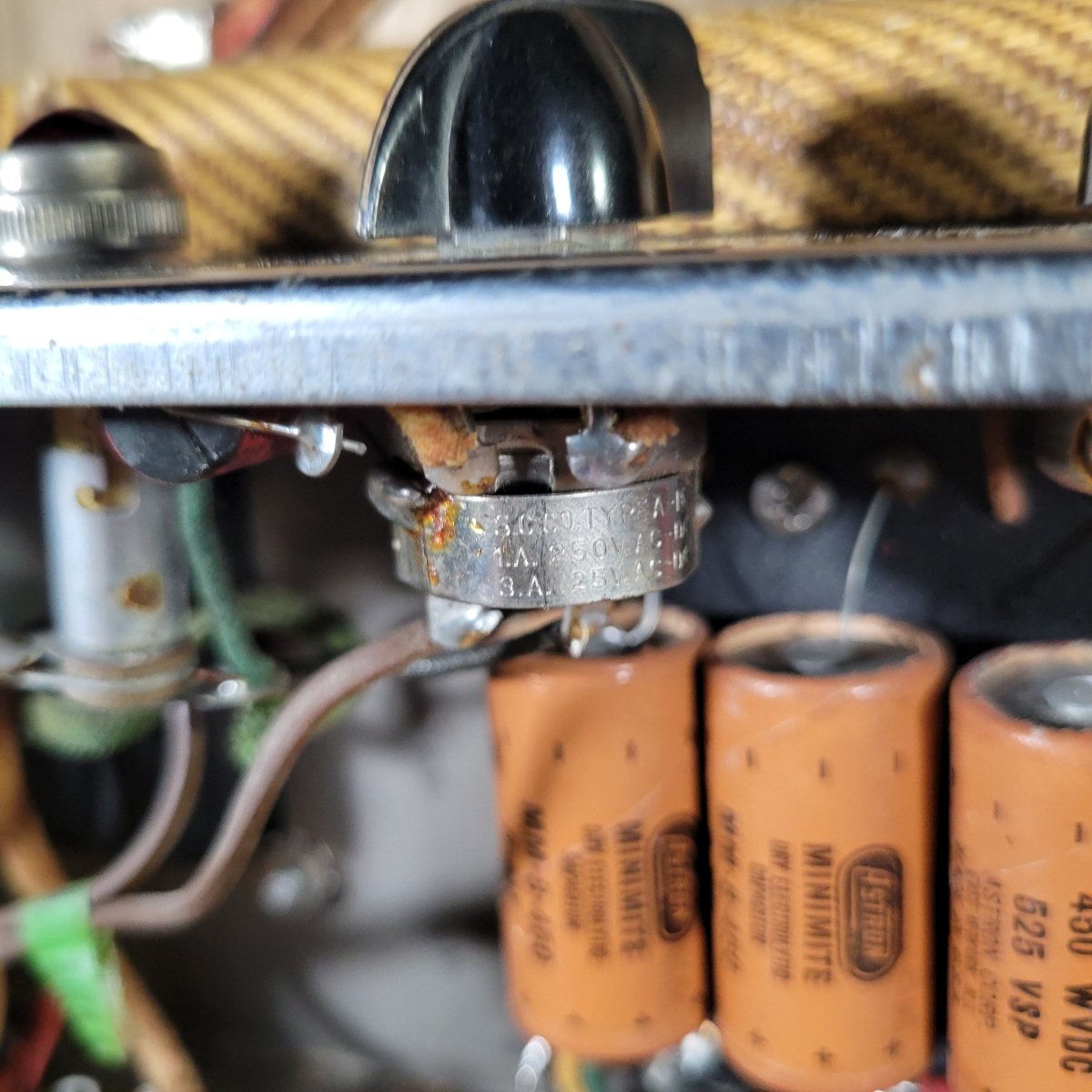 Fender Tweed Princeton 5E2 1955 Narrow Panel Amp - Mahar's Vintage Guitars