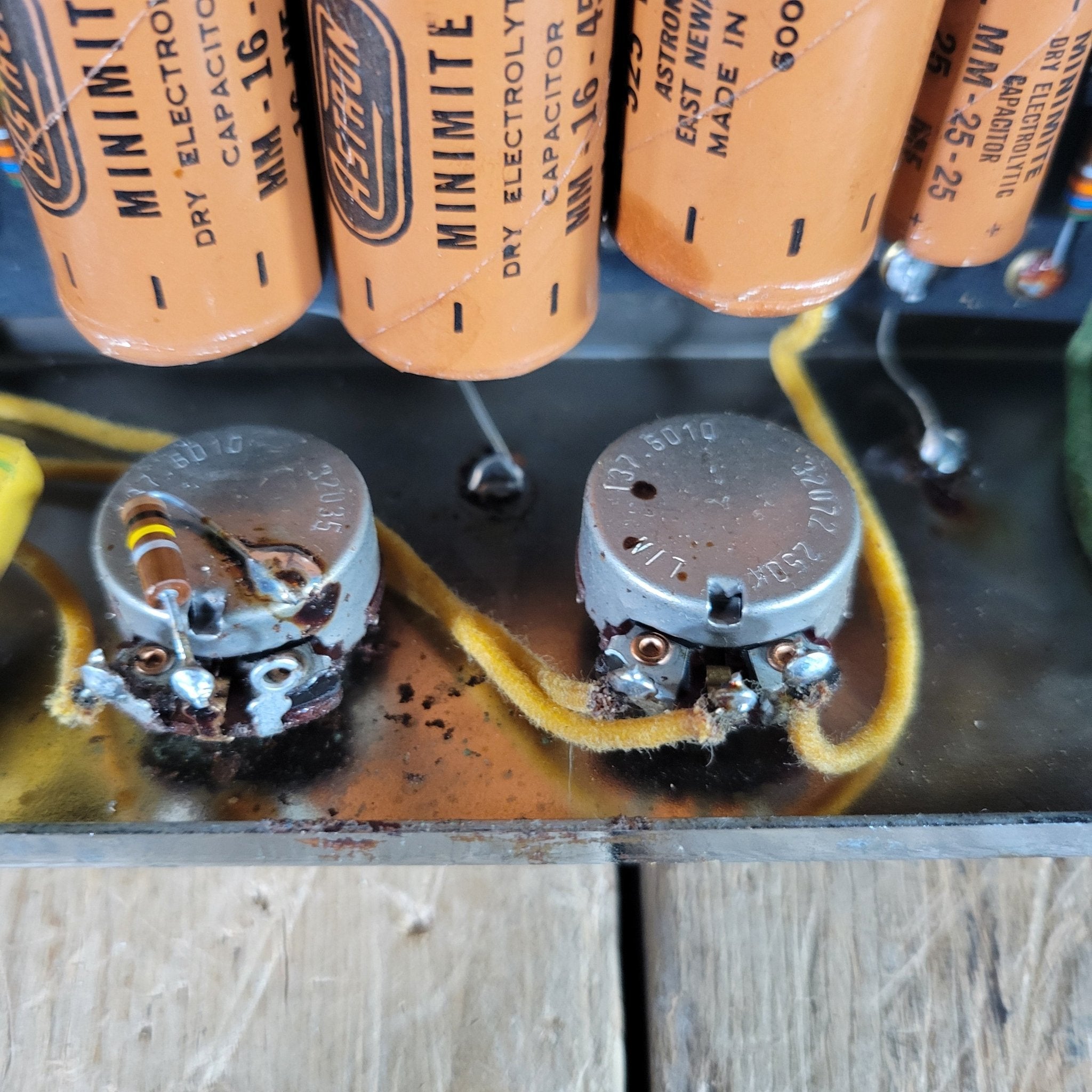 Fender Tweed Vibrolux 1960 - Mahar's Vintage Guitars