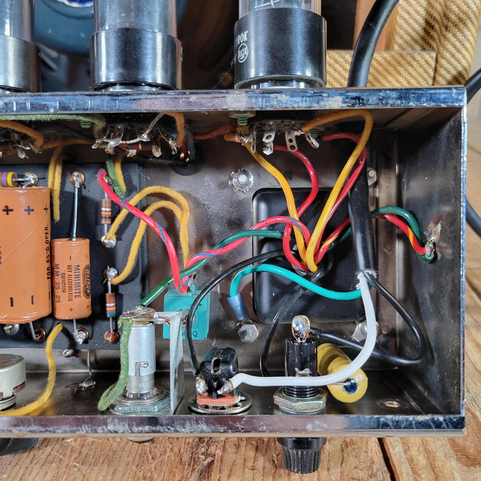 Fender Tweed Vibrolux 1960 - Mahar's Vintage Guitars