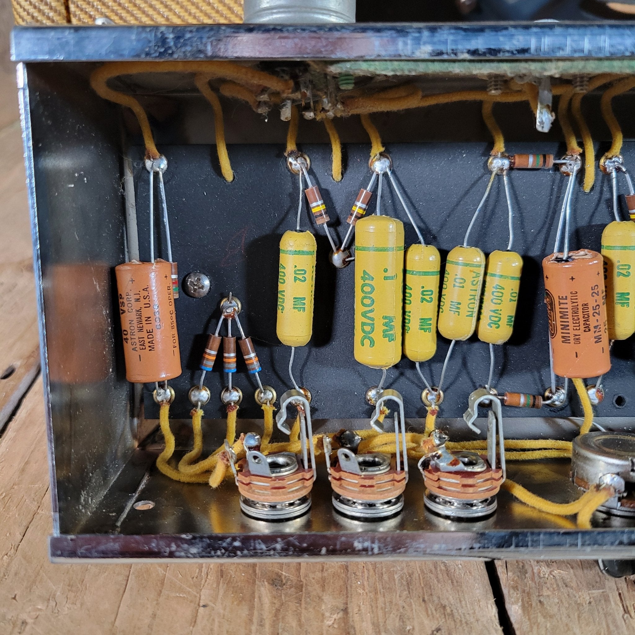 Fender Tweed Vibrolux 1960 - Mahar's Vintage Guitars