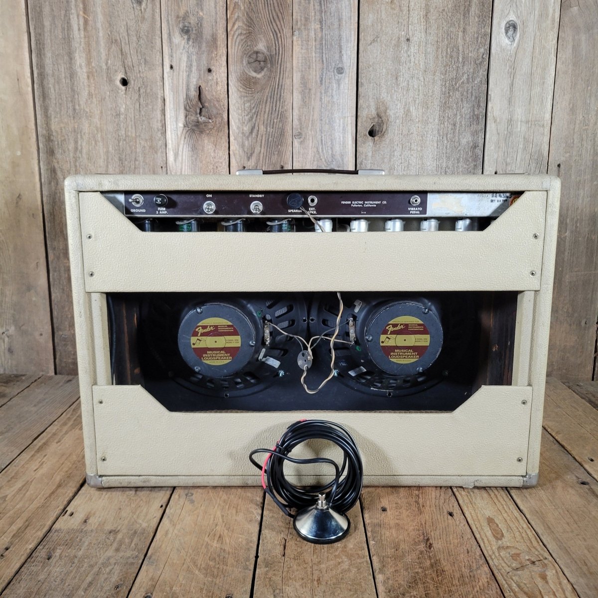 Fender Twin Amp 1963 – Smooth Blonde Tolex, Brown Panel, Original Transformers - Mahar's Vintage Guitars