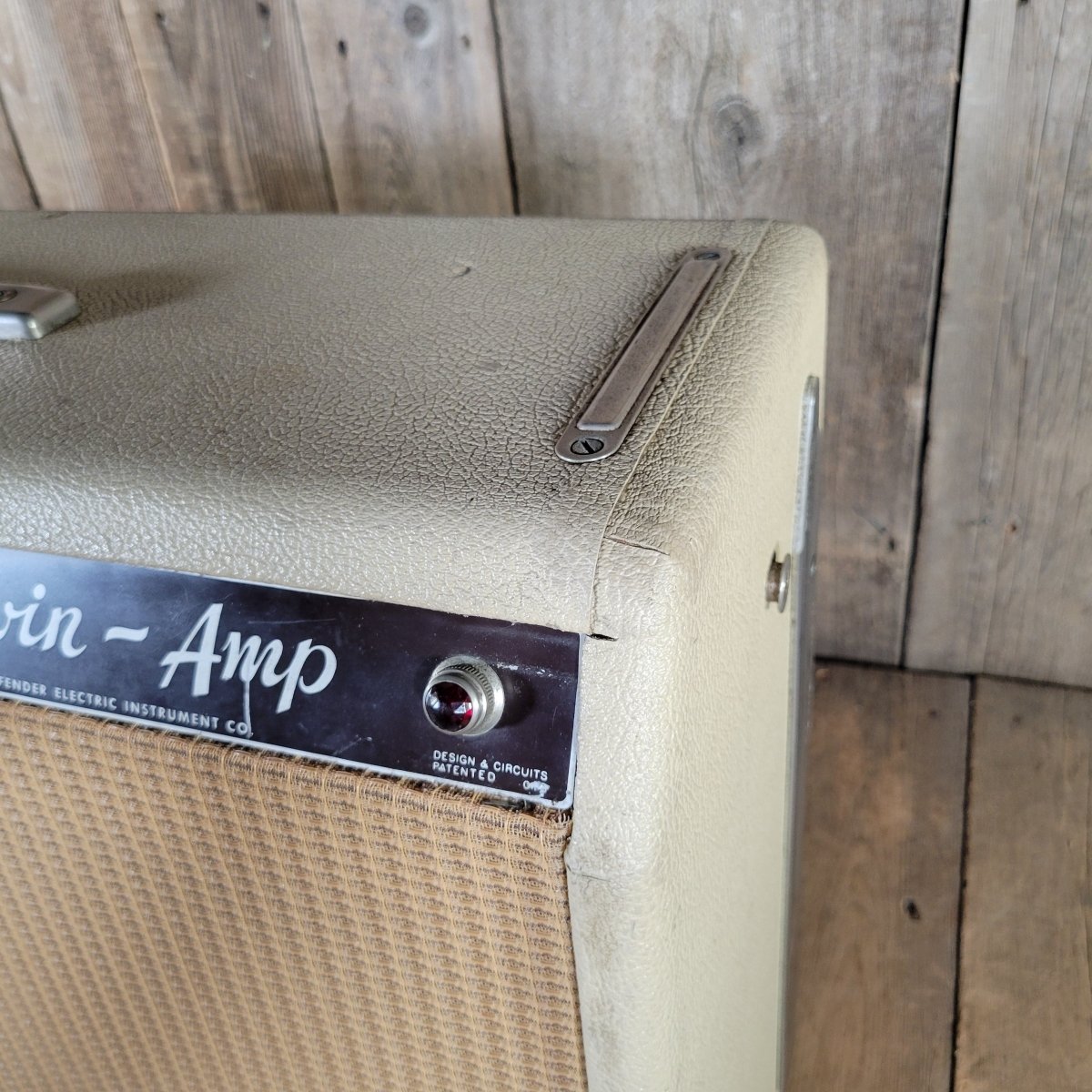 Fender Twin Amp 1963 – Smooth Blonde Tolex, Brown Panel, Original Transformers - Mahar's Vintage Guitars