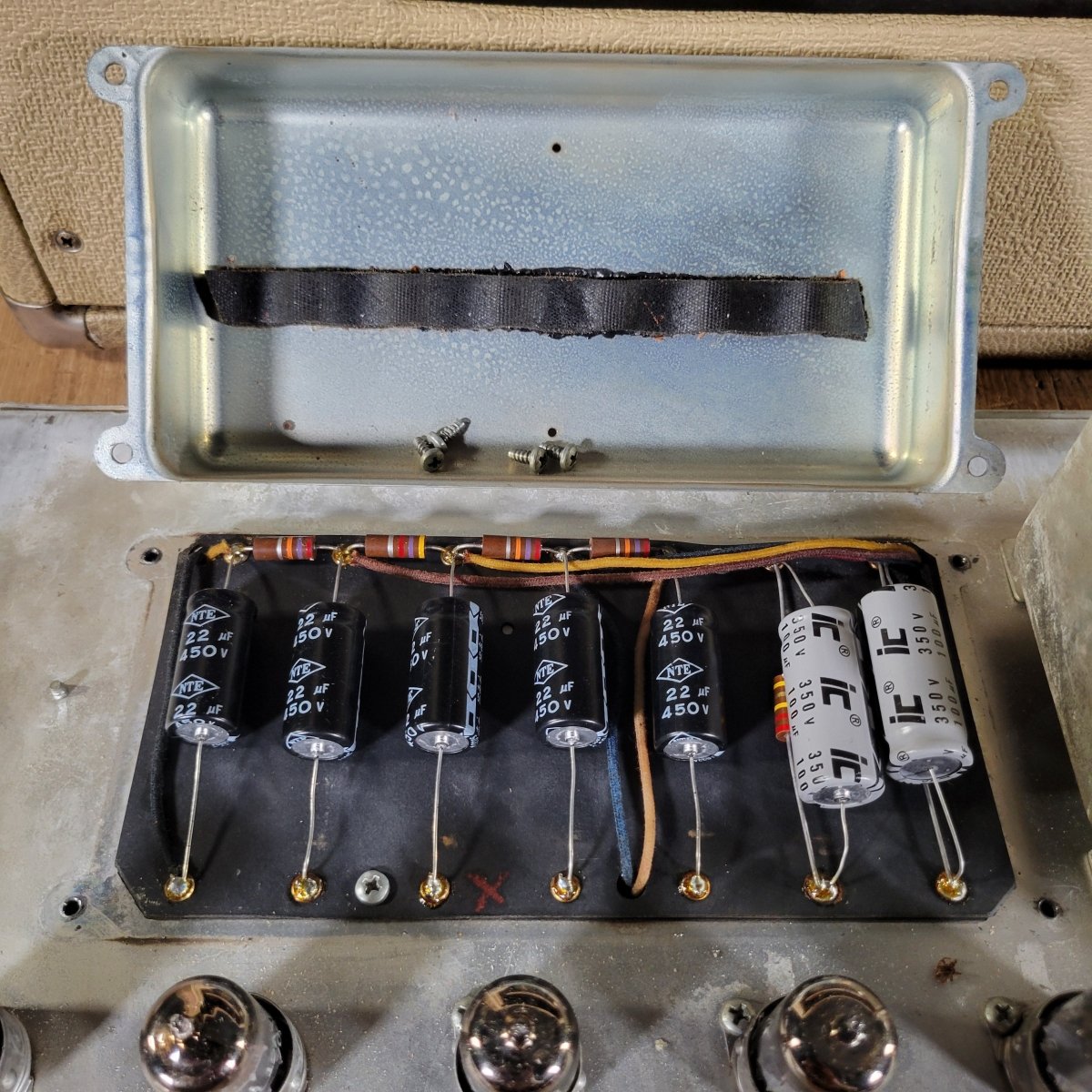 Fender Twin Amp 1963 – Smooth Blonde Tolex, Brown Panel, Original Transformers - Mahar's Vintage Guitars