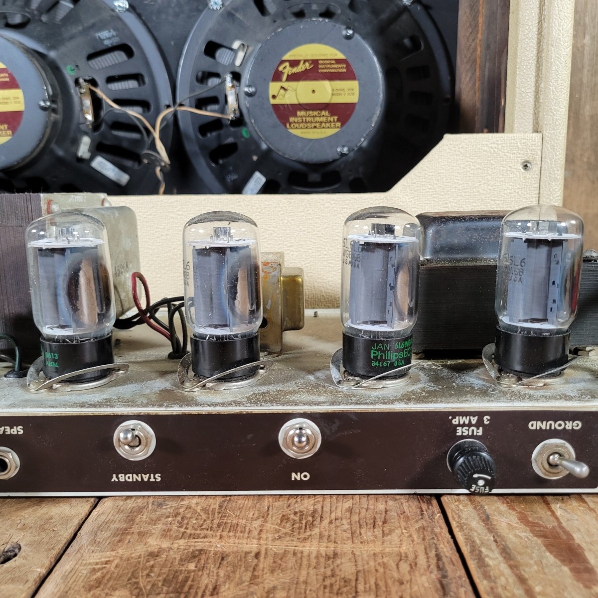 Fender Twin Amp 1963 – Smooth Blonde Tolex, Brown Panel, Original Transformers - Mahar's Vintage Guitars