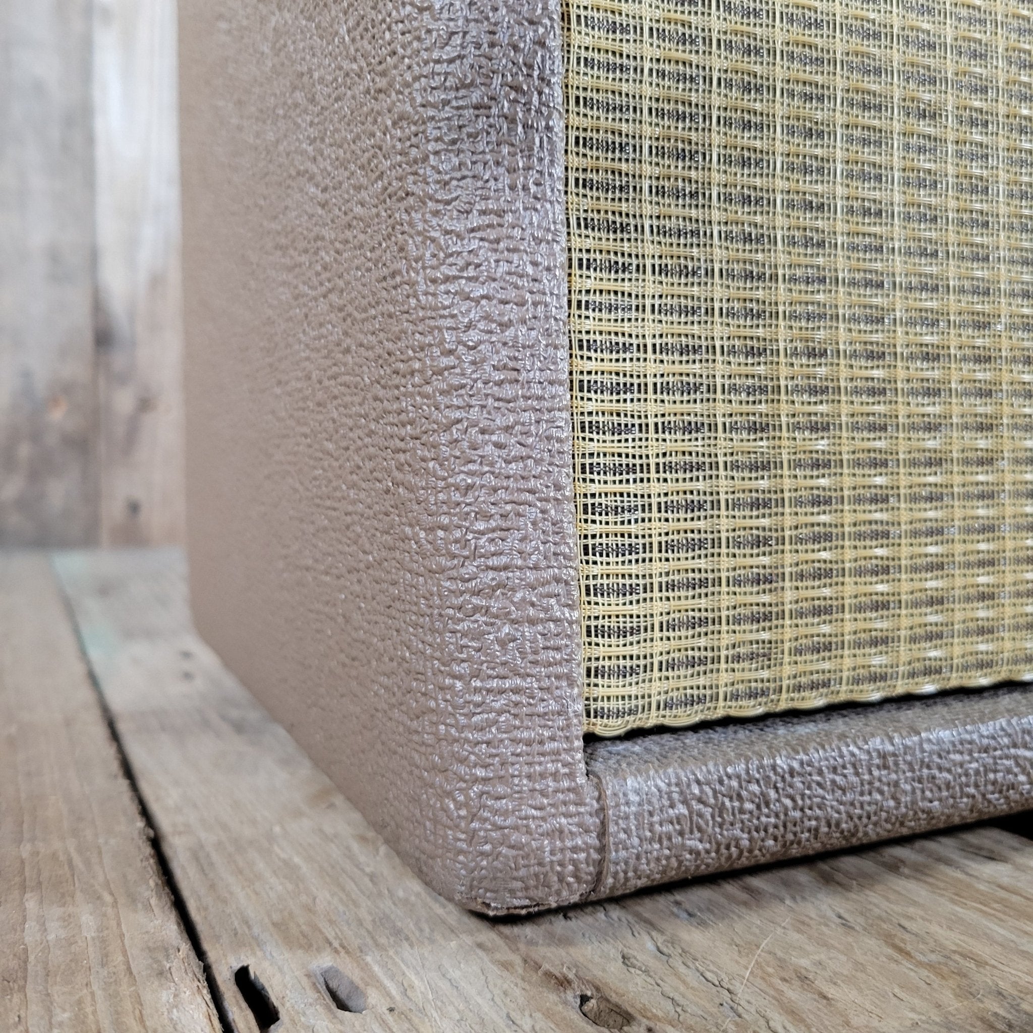 Fender Vibrolux Amp – Brown Tolex, Wheat Grille, Original 6G11 Circuit, Vintage Tube Tone 1962 - Mahar's Vintage Guitars