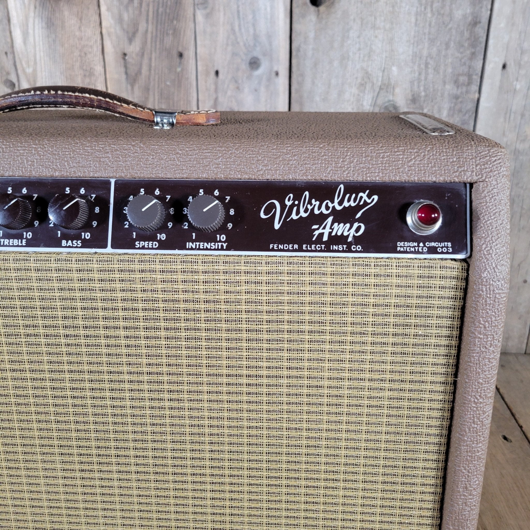 Fender Vibrolux Amp – Brown Tolex, Wheat Grille, Original 6G11 Circuit, Vintage Tube Tone 1962 - Mahar's Vintage Guitars