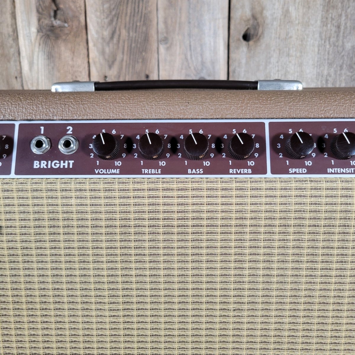 Fender Vibroverb Reissue 2x10 Combo Amp 1990 – Brown Tolex, Vintage - Style Tube Tone - Mahar's Vintage Guitars