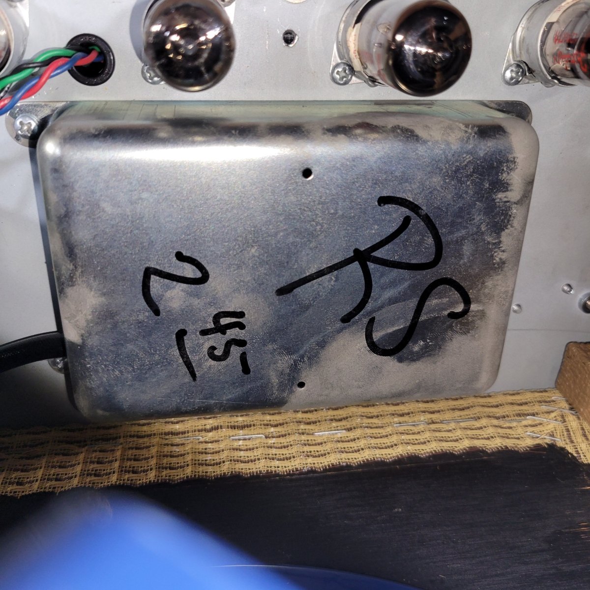 Fender Vibroverb Reissue 2x10 Combo Amp 1990 – Brown Tolex, Vintage - Style Tube Tone - Mahar's Vintage Guitars