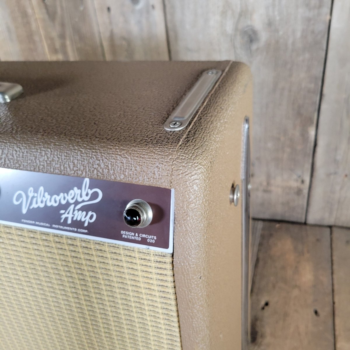 Fender Vibroverb Reissue 2x10 Combo Amp 1990 – Brown Tolex, Vintage - Style Tube Tone - Mahar's Vintage Guitars