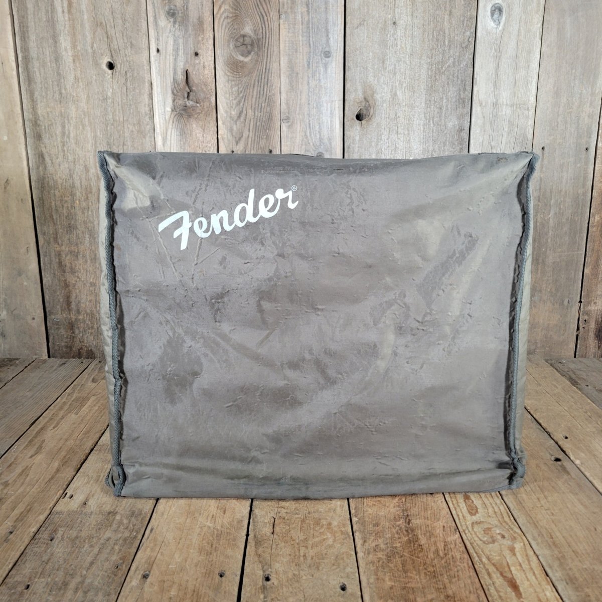 Fender Vibroverb Reissue 2x10 Combo Amp 1990 – Brown Tolex, Vintage - Style Tube Tone - Mahar's Vintage Guitars