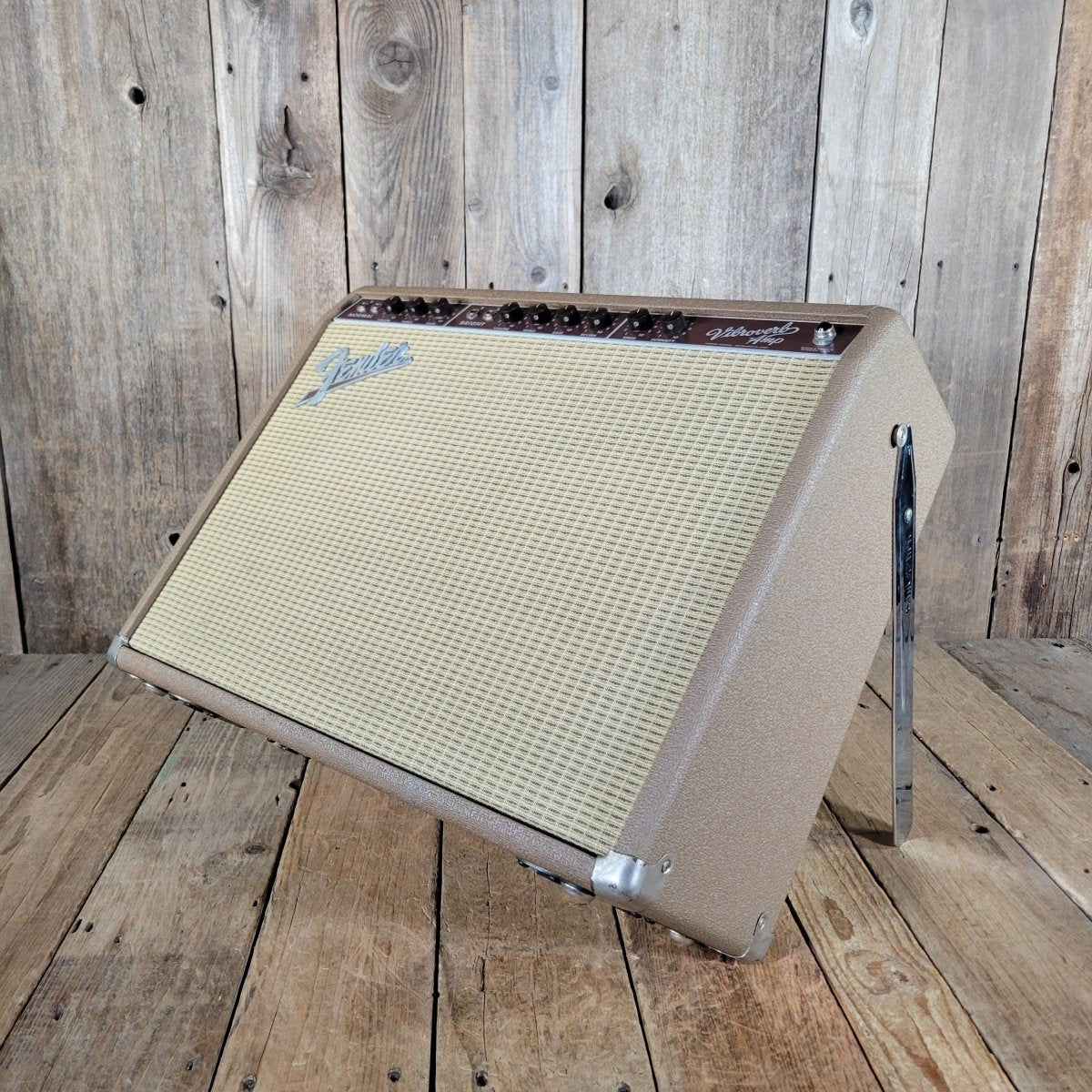 Fender Vibroverb Reissue 2x10 Combo Amp 1990 – Brown Tolex, Vintage - Style Tube Tone - Mahar's Vintage Guitars