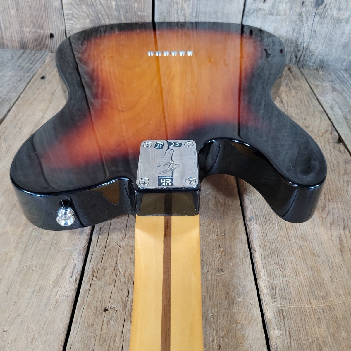 Fender Vintera II '60s Telecaster Thinline MIM 2023–24 – Semi - Hollow, Sunburst, Original Gig Bag - Mahar's Vintage Guitars