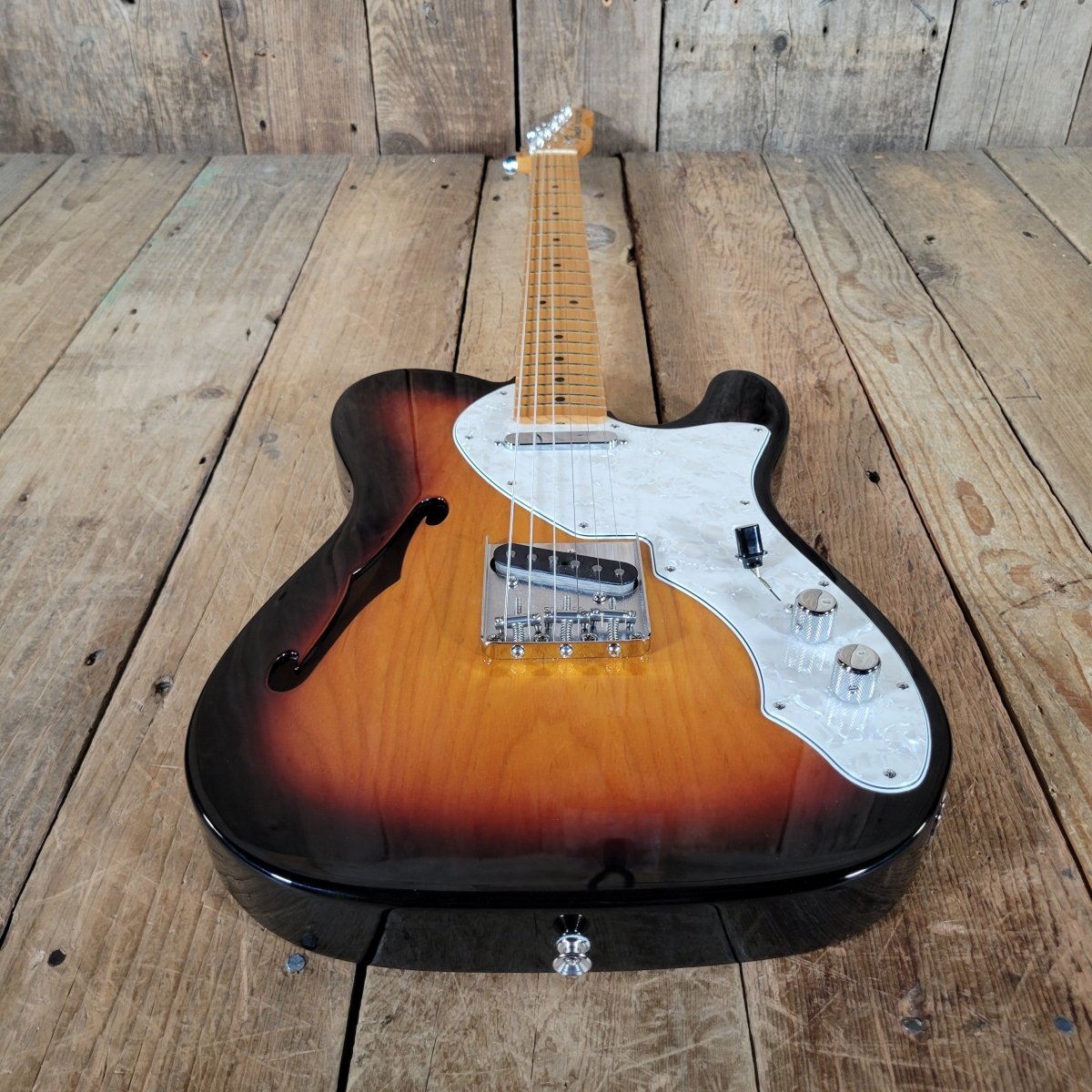 Fender Vintera II '60s Telecaster Thinline MIM 2023–24 – Semi - Hollow, Sunburst, Original Gig Bag - Mahar's Vintage Guitars