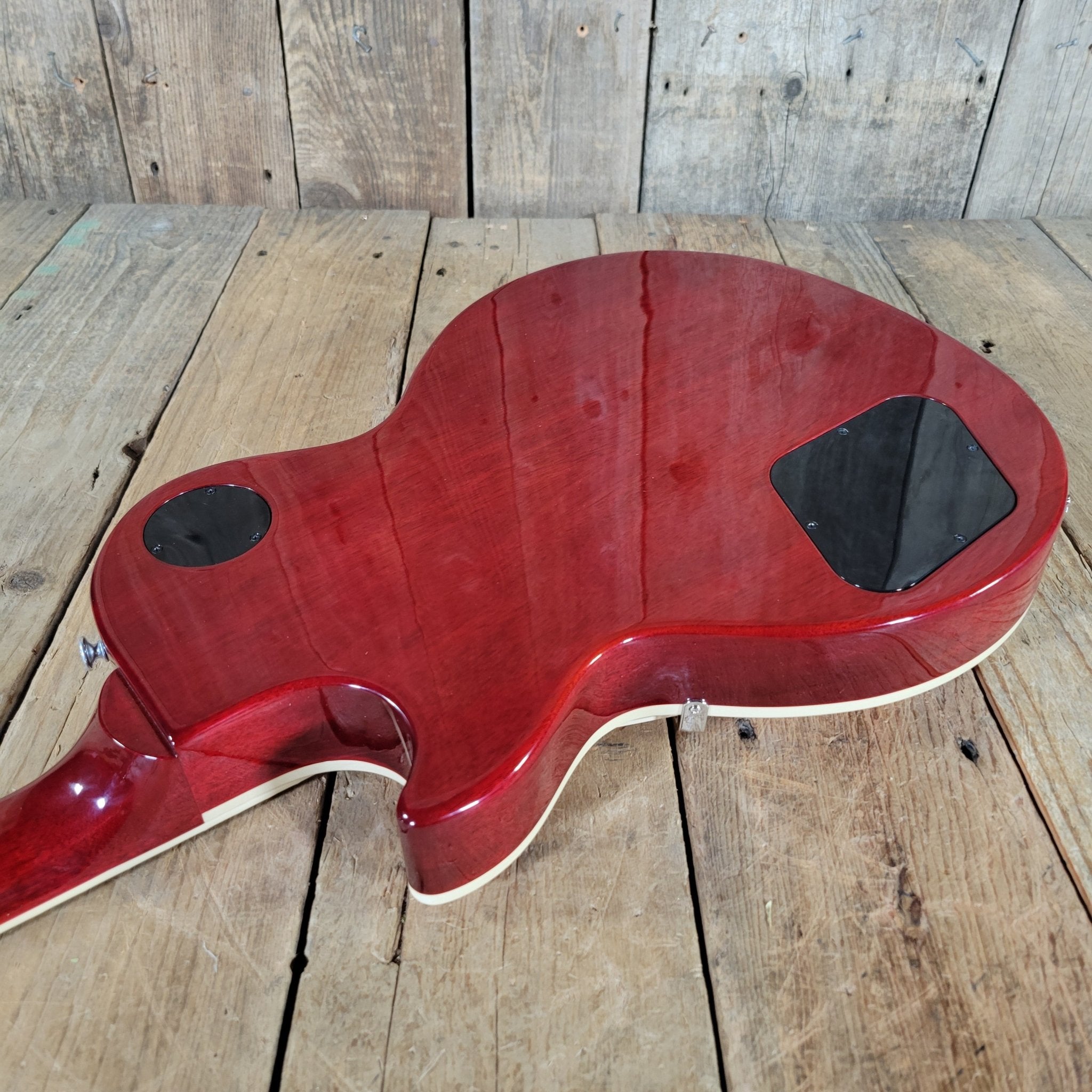 Gibson 2023 Les Paul Classic – Transparent Cherry, Modern Playability with Vintage Vibe - Mahar's Vintage Guitars