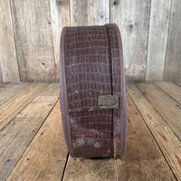 Gibson Alligator case for LG guitars LG - 3, LG - 2,LG - 1, LG - 0 1958 1959 1960 - Mahar's Vintage Guitars