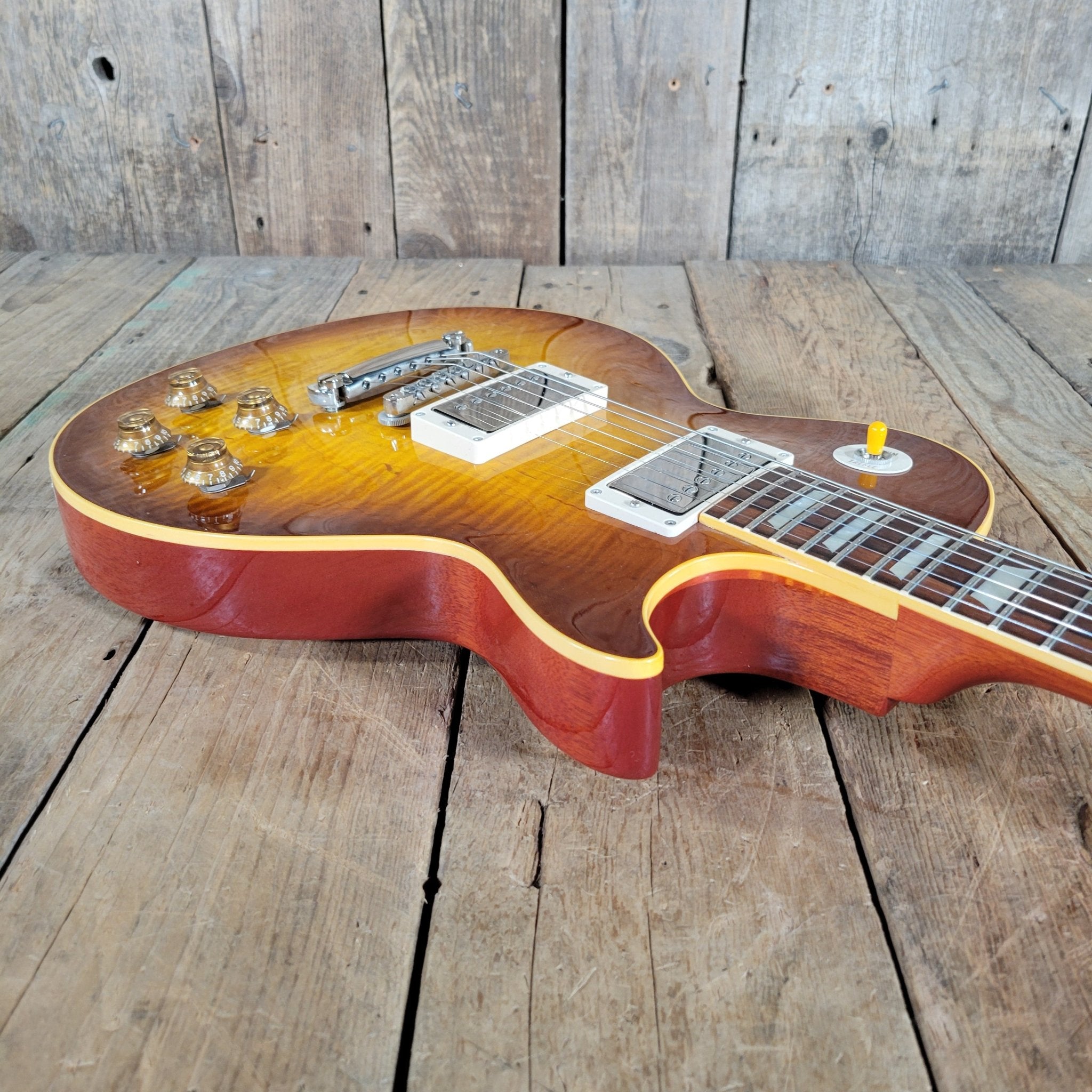 Gibson Custom Shop Les Paul  R9 Madagascar Rosewood, Historic Reissue, MINT Condition 2008 - Mahar's Vintage Guitars