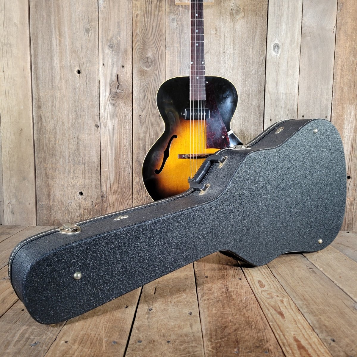 Gibson ES - 125 Sunburst 1953 – Vintage Hollow Body Electric Guitar with TKL Hard Case - Mahar's Vintage Guitars