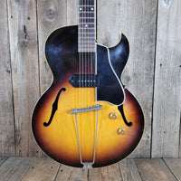 Gibson ES - 225T 1958 – Vintage Sunburst Hollowbody Electric Guitar with Original P - 90 Pickup - Mahar's Vintage Guitars