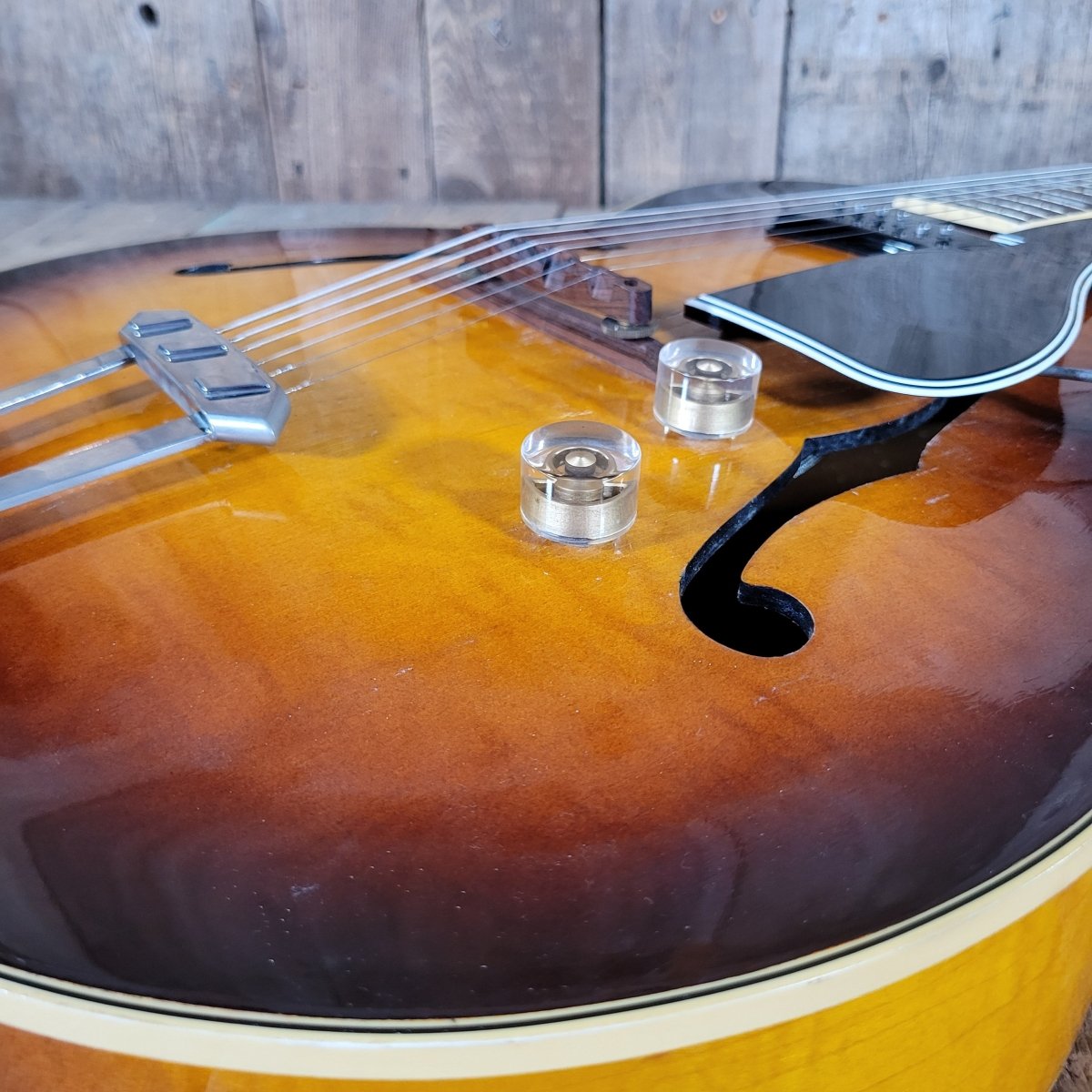 Gibson ES - 300 1949 Vintage Archtop Electric Guitar – Near Mint - 76 Made in 1949 - Mahar's Vintage Guitars