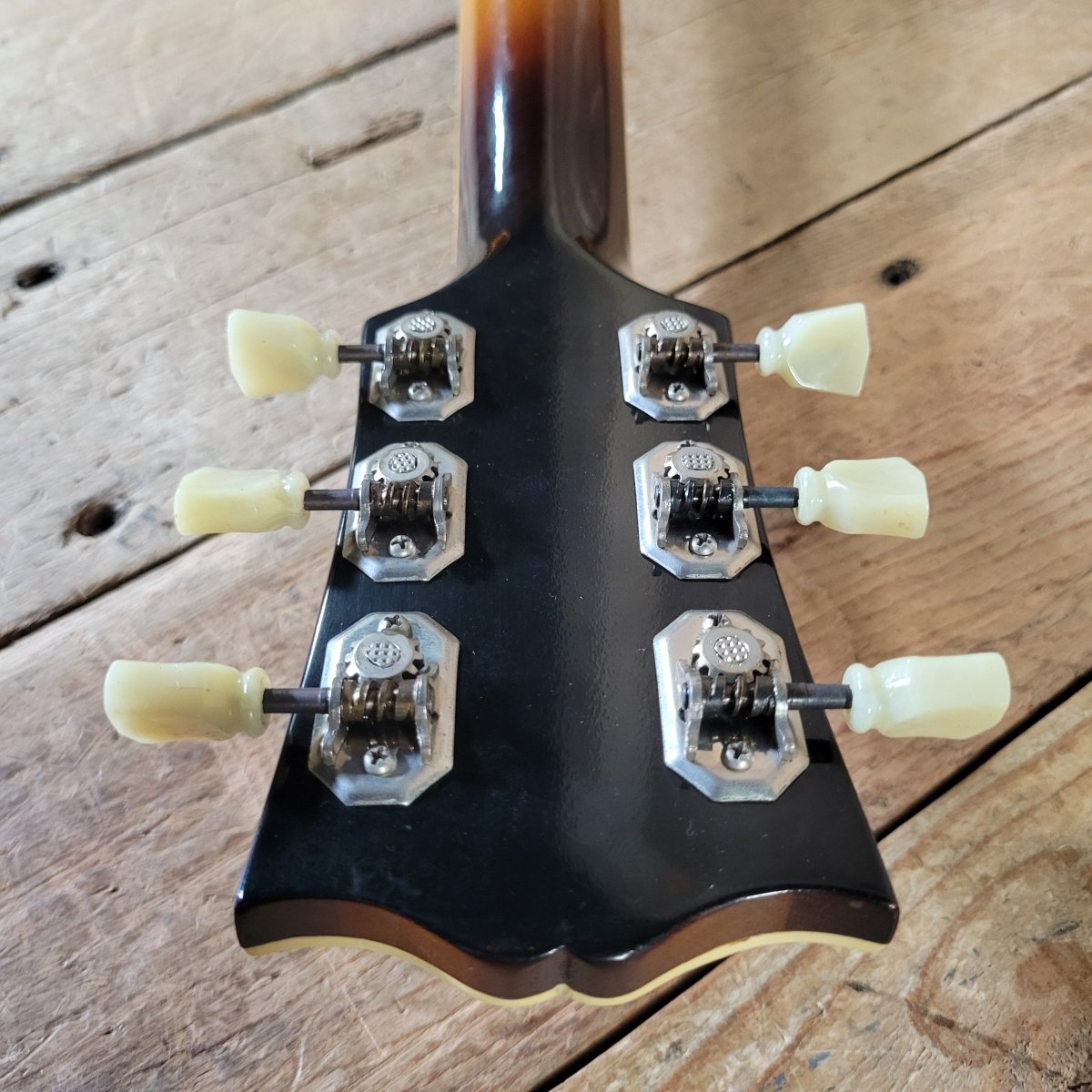 Gibson ES - 300 1949 Vintage Archtop Electric Guitar – Near Mint - 76 Made in 1949 - Mahar's Vintage Guitars