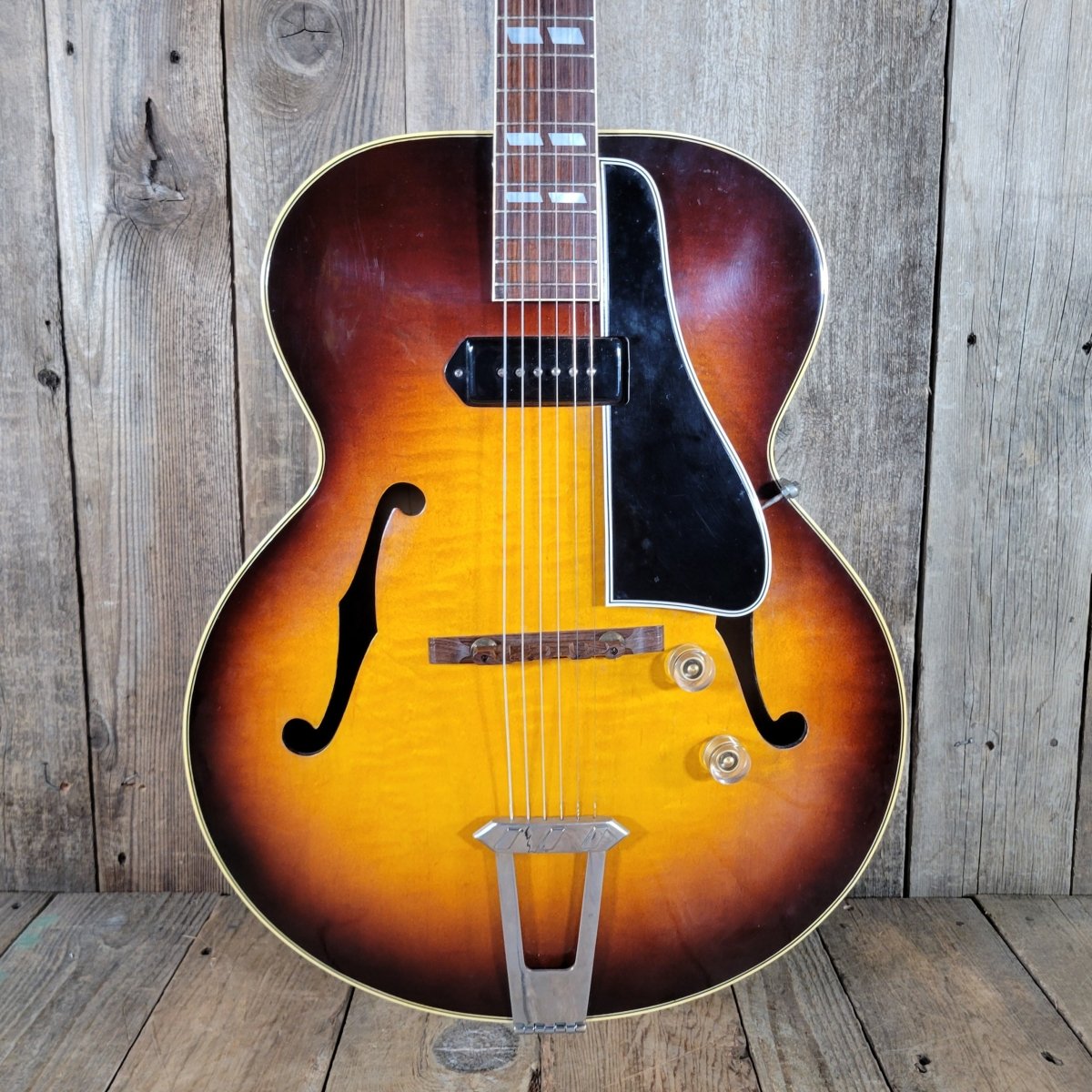 Gibson ES - 300 1949 Vintage Archtop Electric Guitar – Near Mint - 76 Made in 1949 - Mahar's Vintage Guitars