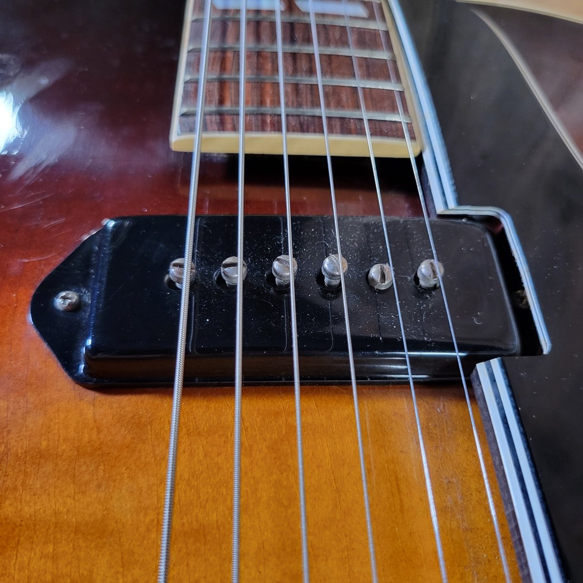 Gibson ES - 300 1949 Vintage Archtop Electric Guitar – Near Mint - 76 Made in 1949 - Mahar's Vintage Guitars