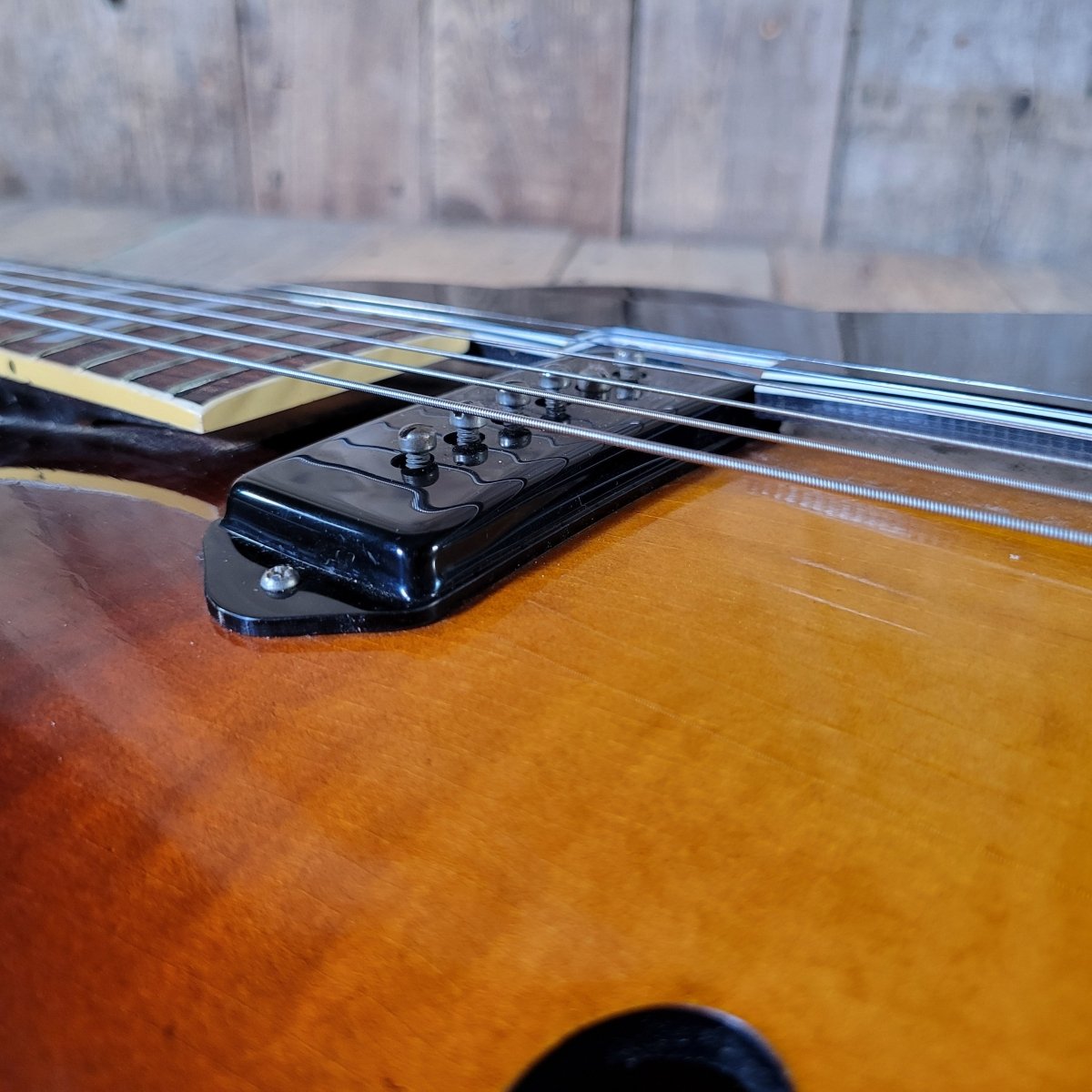 Gibson ES - 300 1949 Vintage Archtop Electric Guitar – Near Mint - 76 Made in 1949 - Mahar's Vintage Guitars