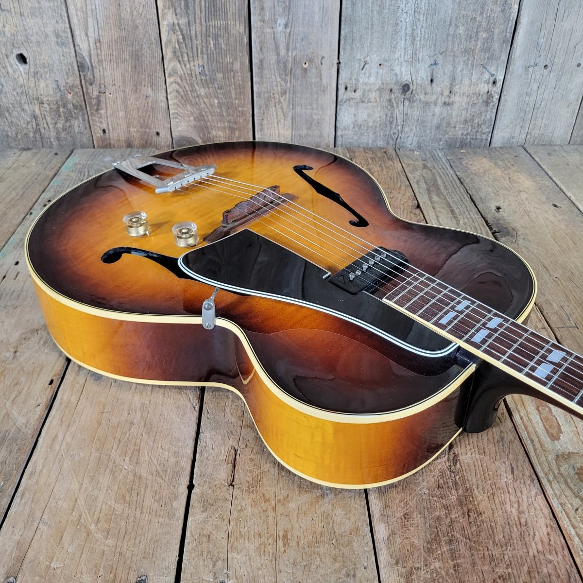 Gibson ES - 300 1949 Vintage Archtop Electric Guitar – Near Mint - 76 Made in 1949 - Mahar's Vintage Guitars