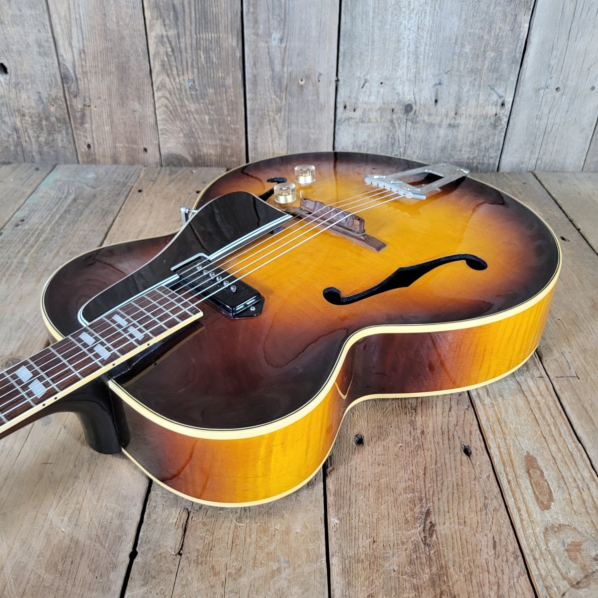 Gibson ES - 300 1949 Vintage Archtop Electric Guitar – Near Mint - 76 Made in 1949 - Mahar's Vintage Guitars