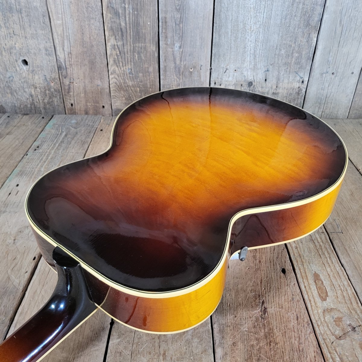 Gibson ES - 300 1949 Vintage Archtop Electric Guitar – Near Mint - 76 Made in 1949 - Mahar's Vintage Guitars