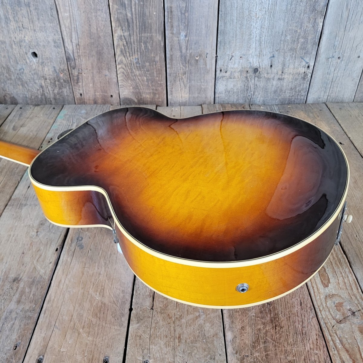 Gibson ES - 300 1949 Vintage Archtop Electric Guitar – Near Mint - 76 Made in 1949 - Mahar's Vintage Guitars