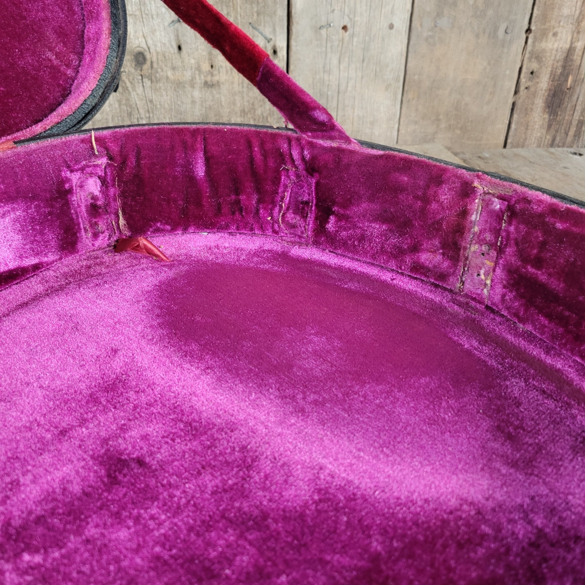 Gibson ES - 335 ES - 330 ES - 345 Hard Case 1960s Black with Purple Lining - Mahar's Vintage Guitars