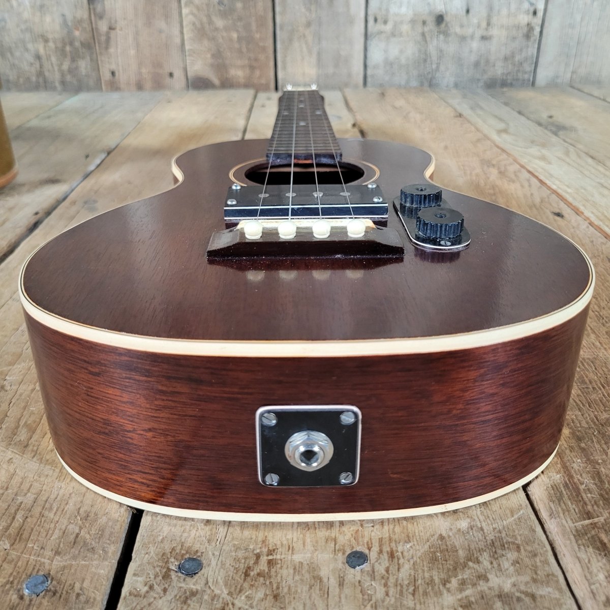 Gibson ETU - 3 Electric Tenor Ukulele – 1949 First Year Model with Original Case - Mahar's Vintage Guitars