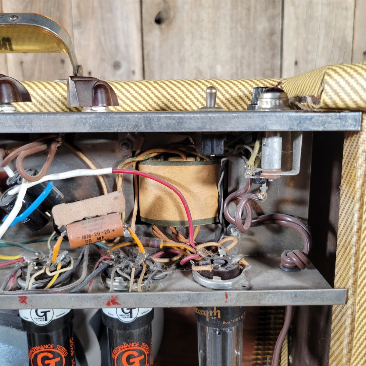 Gibson GA - 18 Vintage Tube Guitar Amplifier – 1961 Restored Classic Combo - Mahar's Vintage Guitars