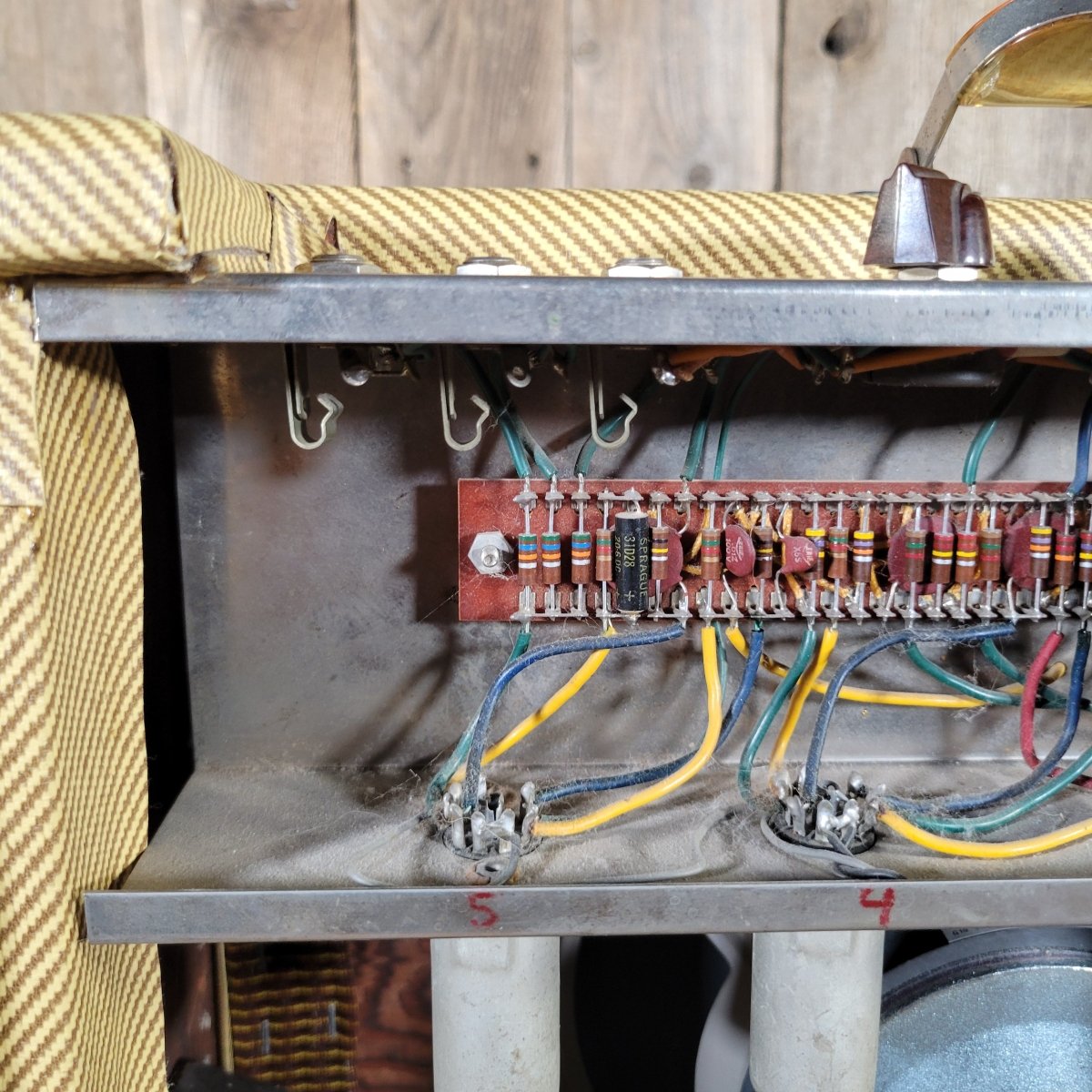 Gibson GA - 18 Vintage Tube Guitar Amplifier – 1961 Restored Classic Combo - Mahar's Vintage Guitars