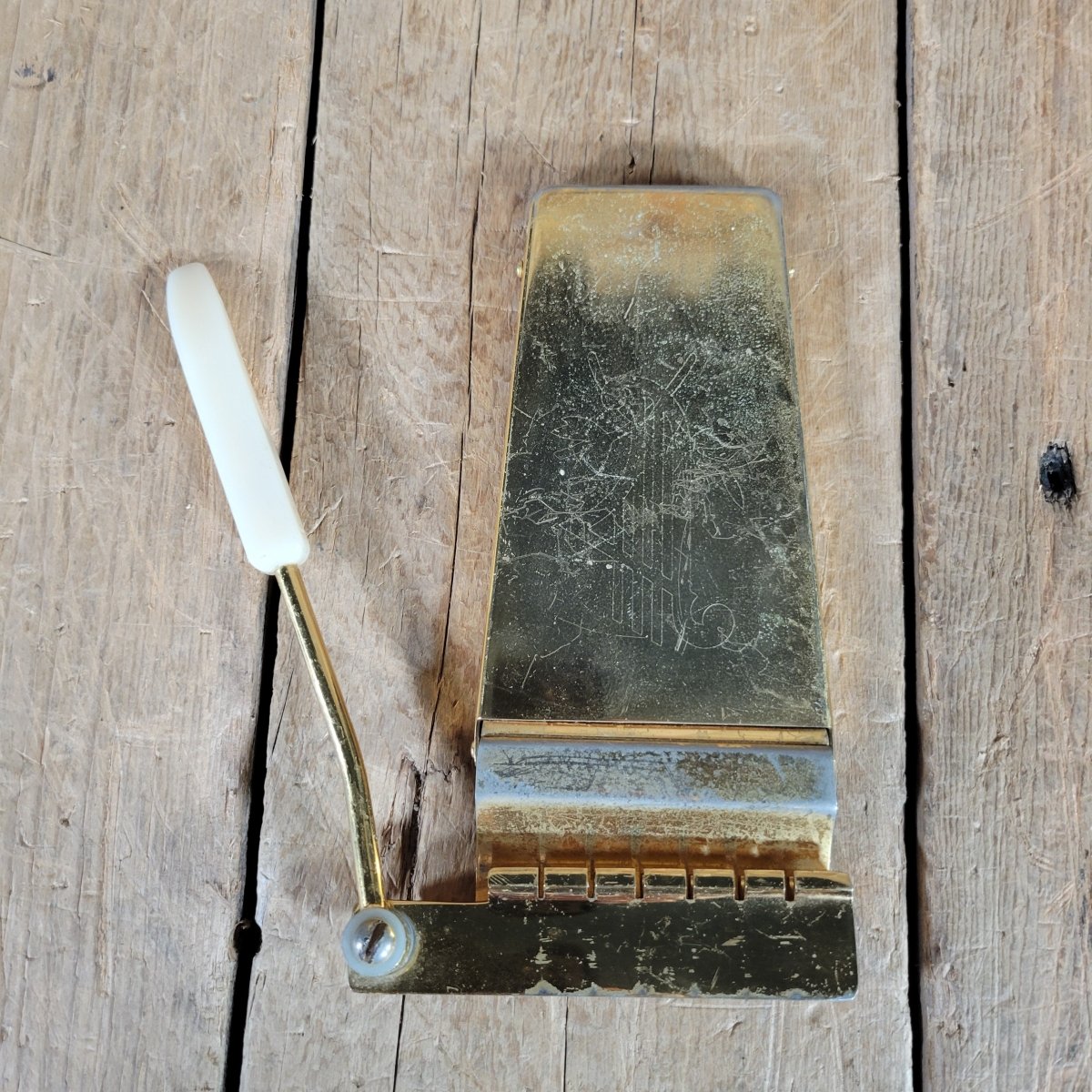 Gibson Maestro Long Gold Vibrola, complete no screws 1960s SG Firebird ES - Mahar's Vintage Guitars