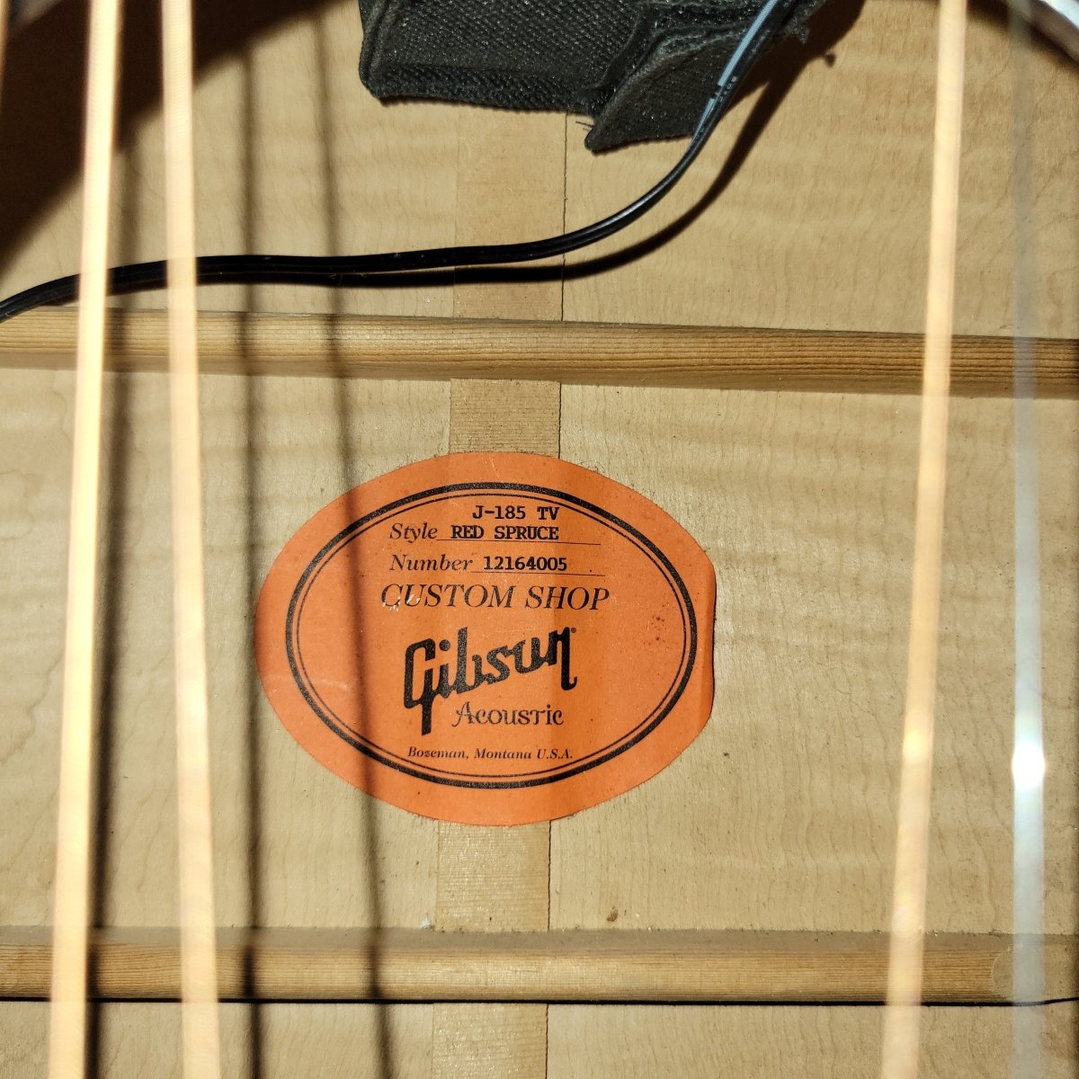 Gibson True Vintage J - 185 TV 2014 – Vintage Sunburst, Acoustic Guitar with Case - Mahar's Vintage Guitars