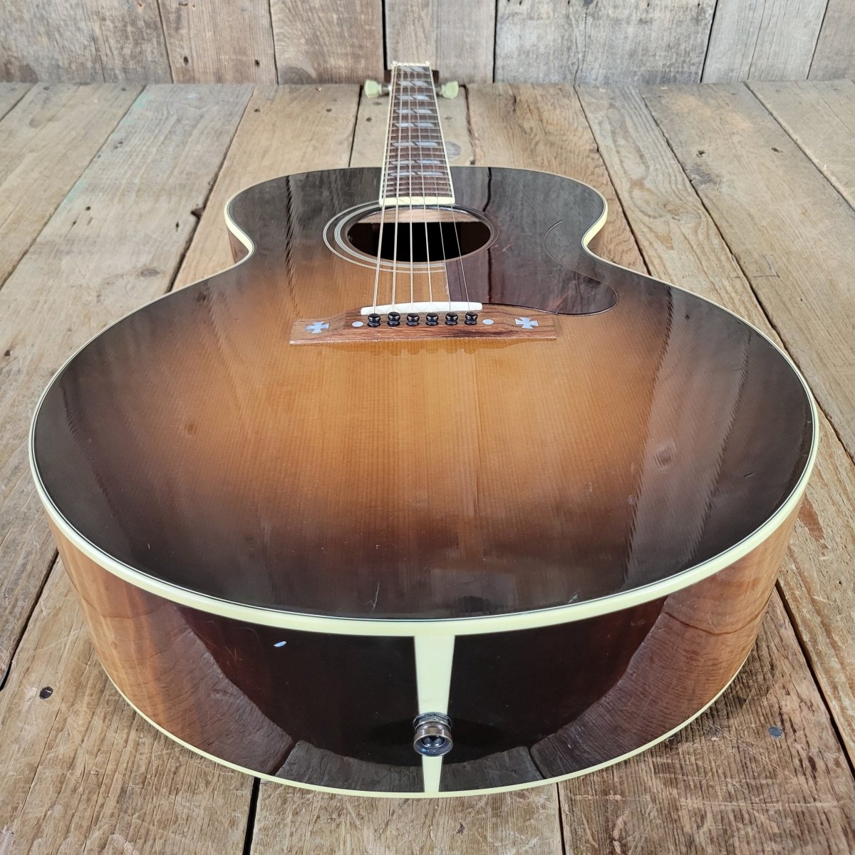 Gibson True Vintage J - 185 TV 2014 – Vintage Sunburst, Acoustic Guitar with Case - Mahar's Vintage Guitars